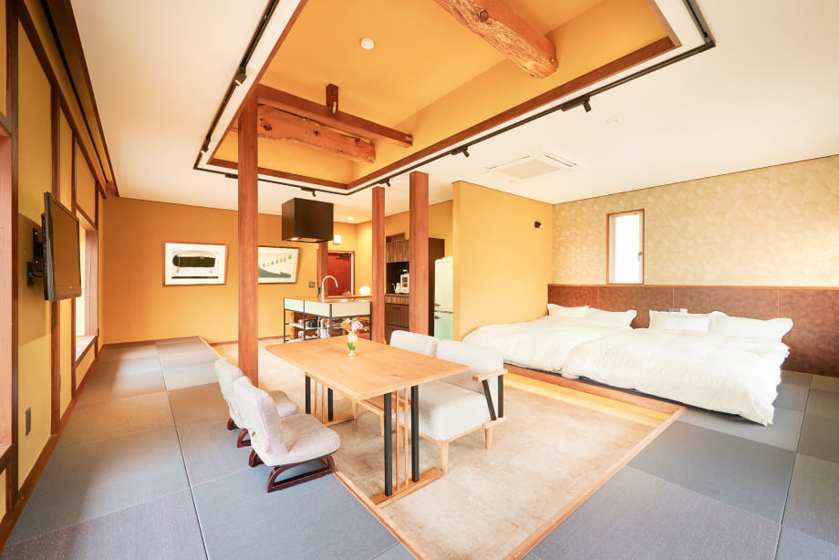 一棟貸し宿泊施設「はこヴィラ」では、約50平米のお部屋でプライベートな時間を過ごすことができます