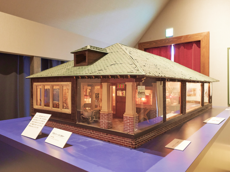 「箱根ドールハウス美術館」はアンティーク〜現代作家の作品まで、世界各国100以上のドールハウスを所蔵。